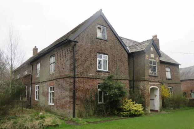 The historic 17th century farmhouse (Howard and Seddon Architects)