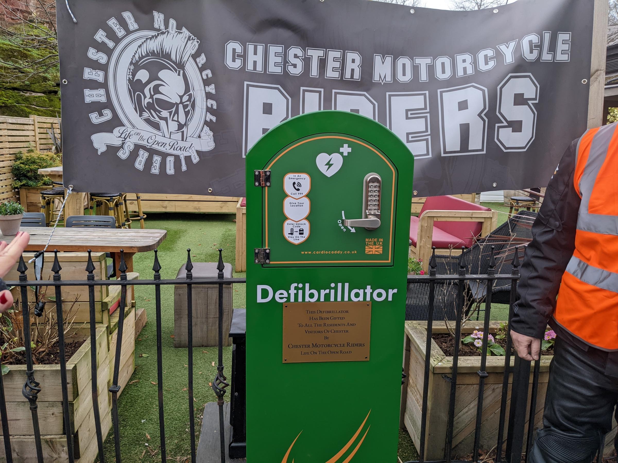 A new public defibrillator has been officially unveiled at The Groves, Chester, thanks to the fundraising efforts of the local biking community.