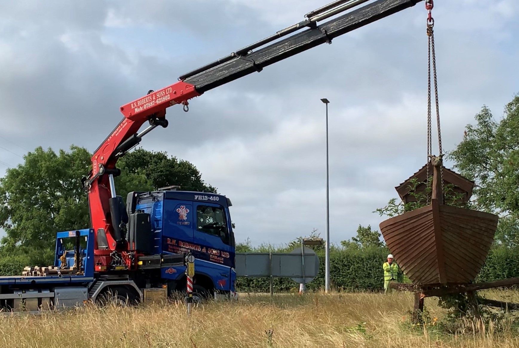 The Noahs Ark sculpture is taken away from the Chester Zoo Roundabout on Wednesday, July 20 - but will have a new lease of life after all.