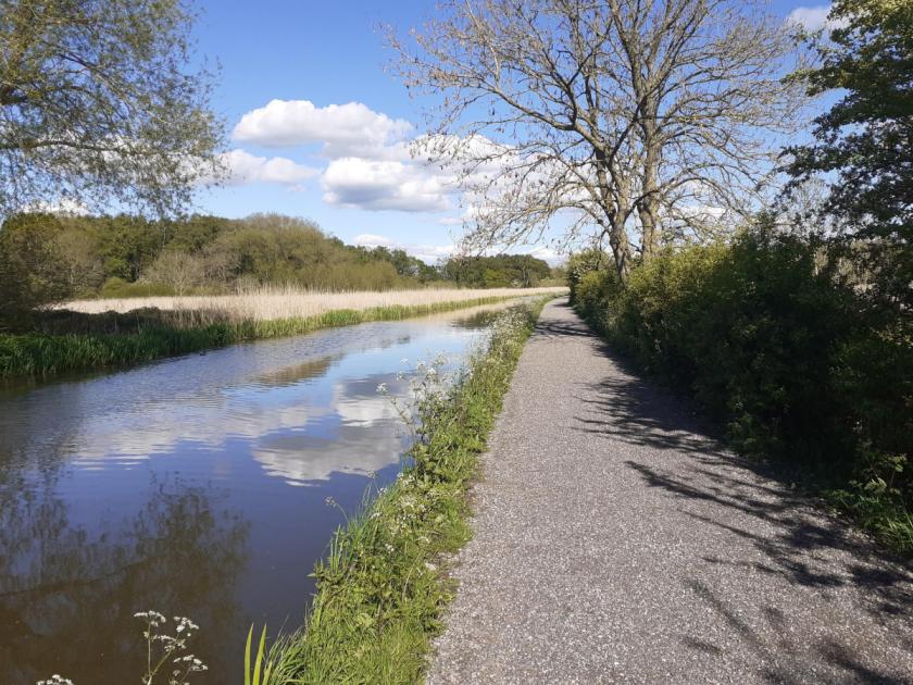 Chester-Ellesmere Port canal towpath section closed for works 