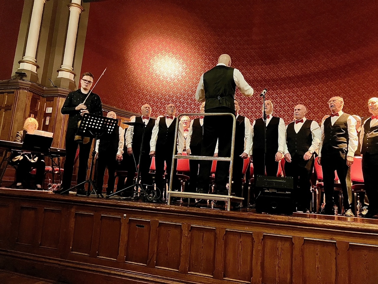 Chester: Lord Mayor joins crowds at autumn choir concert | Chester and District Standard - Vimarsana News