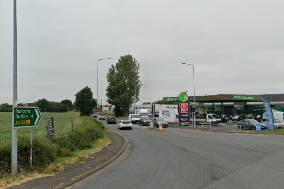 Cheshire West: Police shut A533 Northwich Road as person rescued | Chester and District Standard 